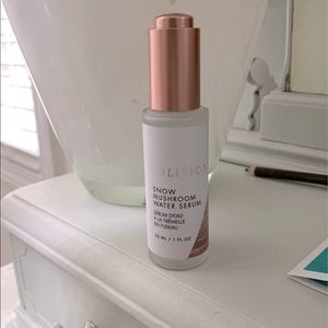 Volition Snow Mushroom water serum